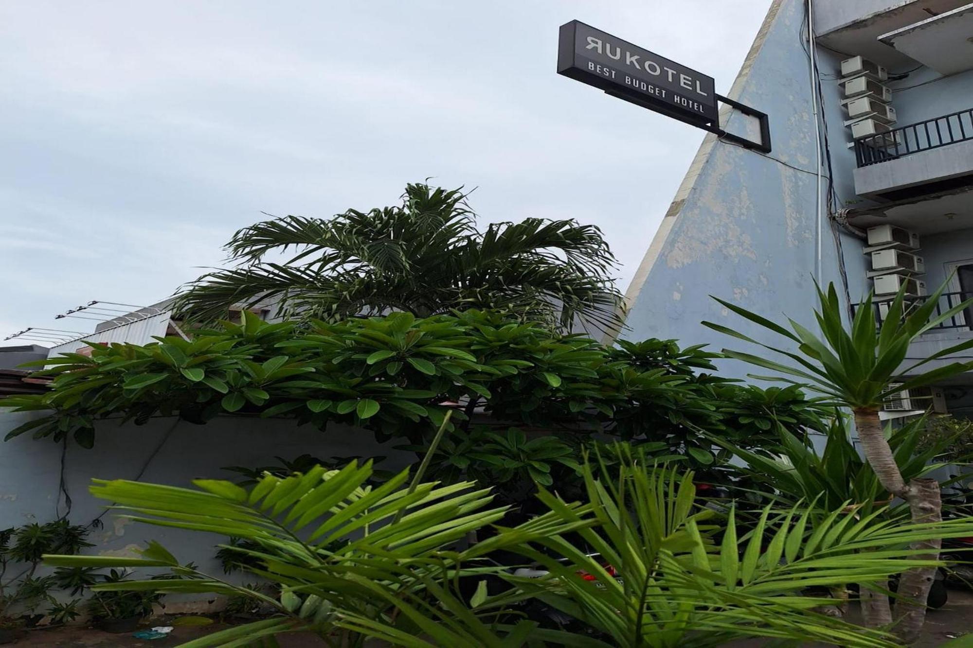 Oyo 93584 Rukotel South Tangerang Exterior foto